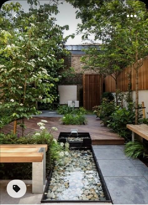 Water Feature Small Garden, Small Garden With Water Feature, Small Garden Water Feature Ideas, Water Feature With Rocks, House Water Feature, Funky Garden Ideas, Courtyard Water Feature, Water Features For The Yard, Garden With Water Feature