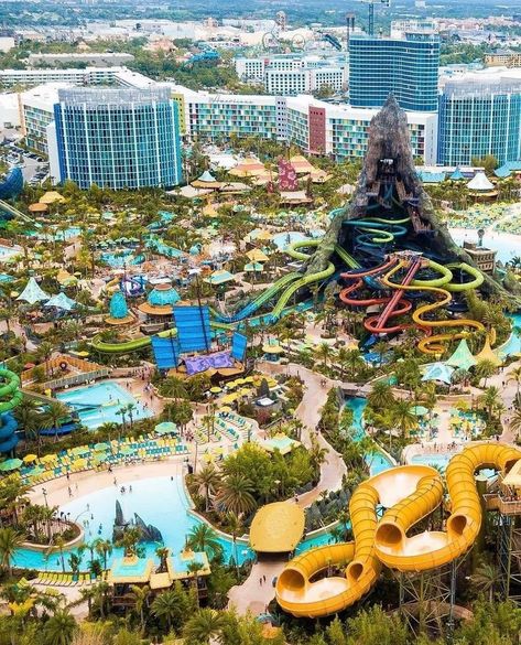 Water Park Ideas, Disney Water Parks, Water Park Rides, Water Theme Park, Florida Theme Parks, Volcano Bay, Europa Park, Visit Orlando, Disney World Florida