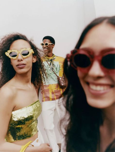 Loewe Ibiza, Christopher Anderson, Loewe Paula's Ibiza, Hippie Aesthetic, Island Outfit, Ombre Gradient, Faded Denim, Flowy Dress, Round Sunglass Women