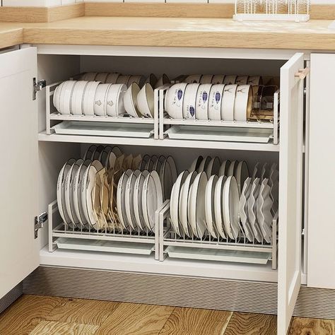 Plate Racks In Kitchen, Kitchen Cupboard Organization, Plate Organizer, Creative Kitchen Gadgets, Kabinet Dapur, Water Tray, Kitchen Plate, 카페 인테리어 디자인, Kitchen Organisation