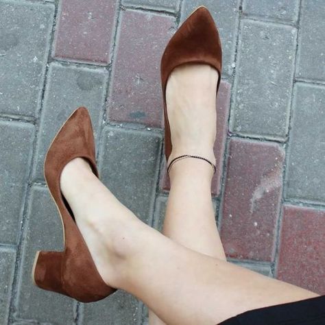 Office Heels, Shoes For Work, Block Heel Pumps, Model Shoes, Custom Boots, Office Shoes, Block Heels Pumps, Long Boots, Shoe Lover