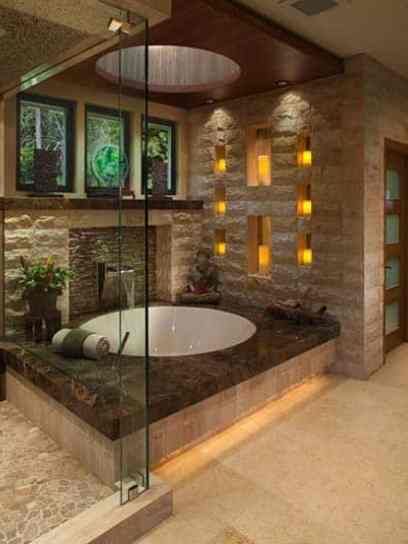 63 Sensational bathrooms with natural stone walls Japanese Bathroom Design, Asian Bathroom, Romantic Bathrooms, Japanese Bathroom, Asian Interior Design, Zen Bathroom, Asian Garden, Bad Inspiration, Jacuzzi Tub