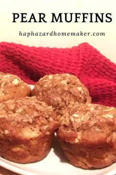 Pear Muffins Recipes Easy, Pear Deserts Recipes Easy, Canned Pears Recipes Simple, Recipes Using Fresh Pears, Pear Muffins Healthy, Fresh Pear Recipes Easy, Pear Desserts Easy Simple, Pear Cake Recipes Easy, Pear Treats