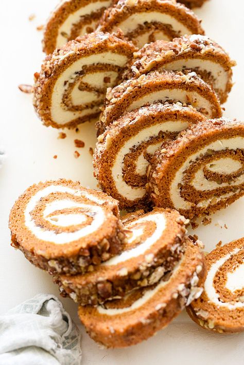 My Favorite Pumpkin Roll Recipe with and without nuts. I make this recipe every year in the fall | foodiecrush.com Strawberry Roll, Pumpkin Roll Recipe, Swiss Cake, Cake Book, Pumpkin Rolls Recipe, Swiss Rolls, Roll Cakes, Arabic Dessert, Berry Recipes