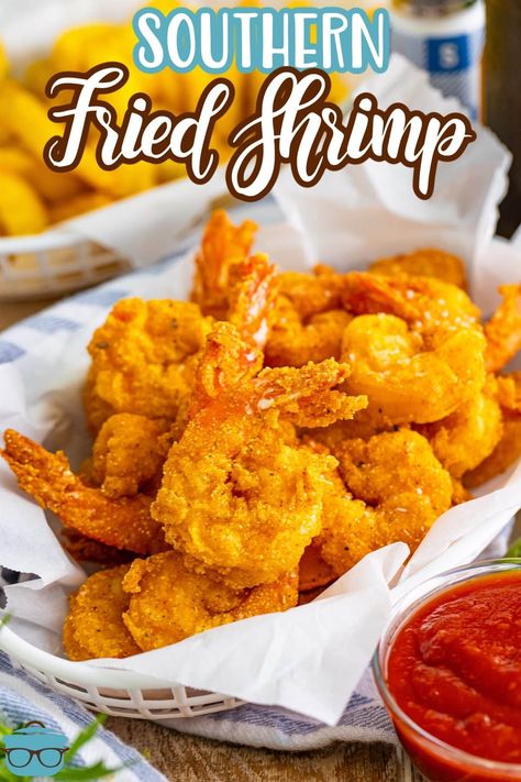 A basket of Southern Fried Shrimp. Best Fried Shrimp Batter, Frying Shrimp In A Pan, Sides With Fried Shrimp, Crispy Fried Shrimp Recipes, Batter For Fried Shrimp, Fried Shrimp Batter Recipes, How To Fry Shrimp, Batter Fried Shrimp, Easy Fried Shrimp