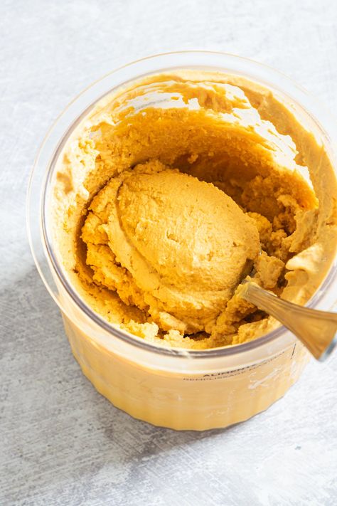 Homemade Pumpkin Ice Cream, Egg Recipes For Lunch, Fall Desserts Thanksgiving, Pumpkin Ice Cream Recipe, Ninja Creami Recipe, Fresh Pumpkin Puree, Fun Fall Desserts, Ninja Creamy, Weight Watchers Crock Pot Recipes