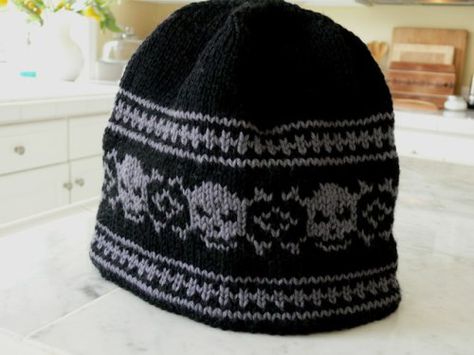 Free knitting pattern for Skull Hat beanie. You have to scroll to the bottom for pattern link Fair Isle Hat, Fair Isle Knitting Patterns, Fair Isles, Skull Hat, Knitted Wit, Hat Beanie, Fair Isle Knitting, Hat Knitting Patterns, Knitting Charts