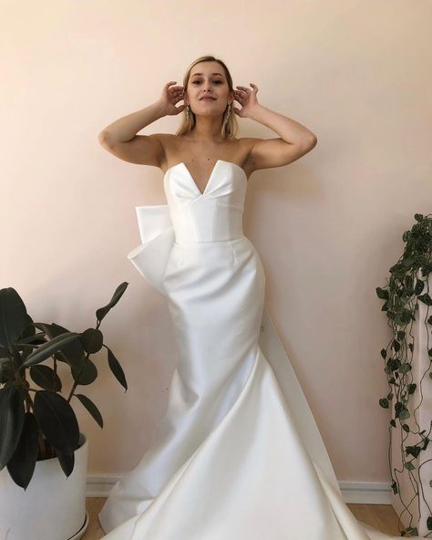 Rivini Wedding Dress, Rita Vinieris, Lovely Bride, Designer Gowns, In Hot, Clean Lines, Wedding Inspo, Strapless Wedding Dress, Magnolia