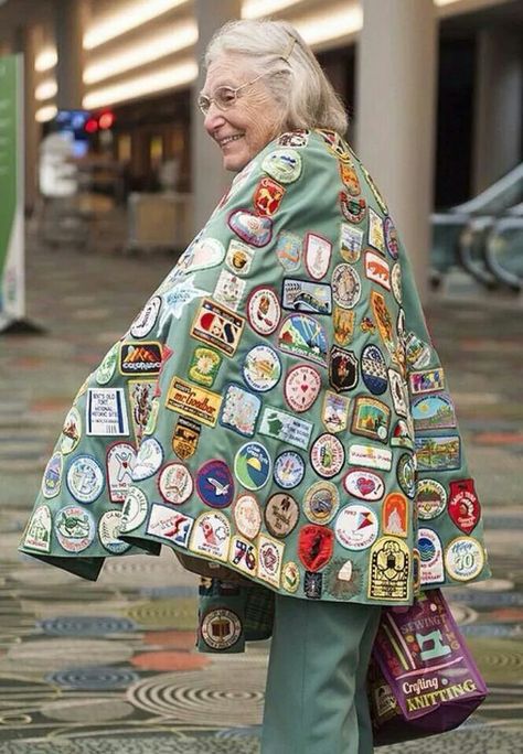 Patches Display, Girl Scout Patches, Cape May New Jersey, Girl Scout Activities, Altoid Tin, Scout Uniform, Scout Badges, Troop Leader, Girl Scout Swap