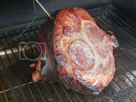 Shank Ham, Ham Cooking Time, Bone In Ham, Ham Shank, Spiral Cut Ham, Grilled Ham, Ham Bone, Traeger Recipes, Smoked Cooking