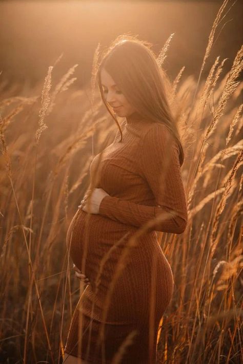 13 Fall Maternity Shoot Ideas: Fun & Elegant Maturity Photoshoot Pumpkin Patch, Maternity Photo Location Ideas, Casual Maternity Outfits Photoshoot Fall, Fall Maternity Photos Casual, Maternity Dresses For Photoshoot Fall, Arboretum Maternity Shoot, Moody Outdoor Maternity Photos, Cute Fall Maternity Pictures, Fall Maternity Photos Single Mom