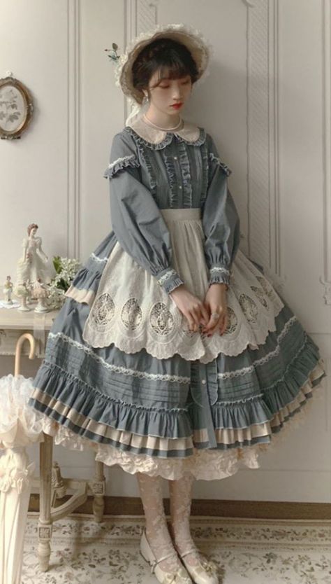 【-Fleeting Time-】 Lolita OP Dress and Match Accessories

◆ The Quantity is very limited now! >>> https://lolitawardrobe.com/fleeting-time-vintage-classic-lolita-op-dress_p6042.html Istoria Modei, Gaun Abad Pertengahan, Mode Kawaii, Op Dress, Lolita Outfits, Classic Lolita, Old Fashion Dresses, Kawaii Dress, Dresses Outfits