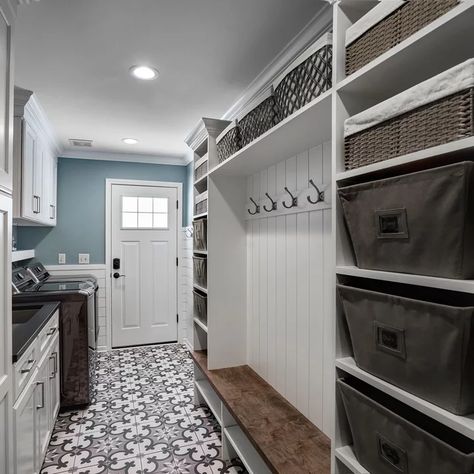 Mud Room Laundry Room Combo, Organization Laundry Room, Narrow Laundry Room, Laundry Room/mudroom, Organization Laundry, Garage Mudroom, Custom Laundry Room, Laundry Room Lighting, Laundry Room/mud Room