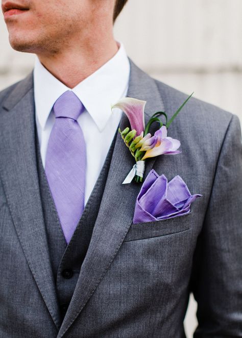 Pale Purple Tie and Calla Lily Boutonniere Purple Groomsmen, Wedding Suits Men Grey, Lavender Wedding Theme, Calla Lily Boutonniere, Groom And Groomsmen Suits, Lavender Tie, Lavender Bridesmaid, Lavender Bridesmaid Dresses, Wedding Tux