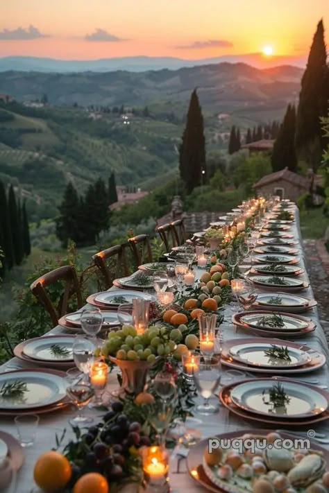 Dream Wedding Decorations, Dream Venue, Outdoor Dinner, Future Wedding Plans, Tuscany Wedding, Long Table, Italian Wedding, Vineyard Wedding, Dreamy Wedding