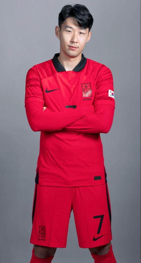 Korean Football, Heung Min Son, Soccer Shoot, Hm Son, Korea Soccer, Son Heungmin, Son Heung Min, Min Son, Soccer Boyfriend