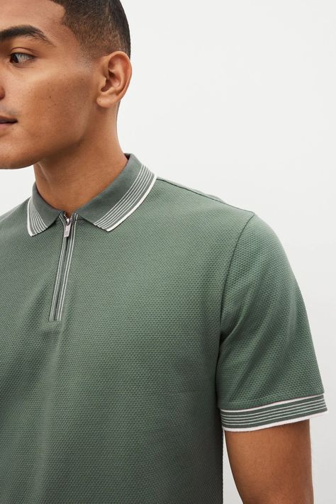 Printed Polo Shirts Men, Textured Polo, Mens Polo T Shirts, Polo Shirt Design, Polo Design, Style Bubble, Green Tips, Polo Tees, Cotton Texture