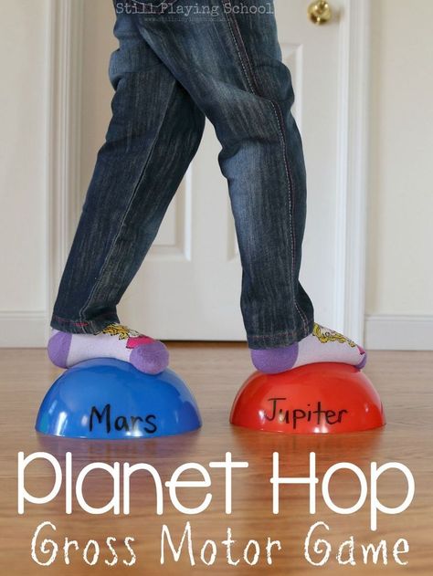 Kids learn the order of the planets in our solar system as they move and hop in this gross motor game! Solar System Games, Space Activities Preschool, Order Of The Planets, Space Lesson Plans, Planets Activities, Solar System Unit, Solar System Activities, Space Theme Preschool, Space Lessons