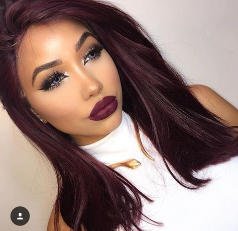 @vanababy23 Pelo Color Borgoña, Dark Burgundy Hair, Burgundy Hair Dye, Burgundy Eye Makeup, Burgandy Hair, Dark Hair Dye, Dark Red Hair Color, Hair Color Plum, Maroon Hair