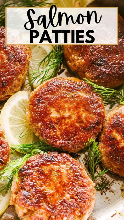 Salmon Patties made with just a handful of ingredients. A delicious low carb dinner idea that makes tender salmon patties with a delicious golden crust. Seafood Patties, Homemade Salmon Patties, Dinner Salmon, Canned Salmon Recipes, Recipe Salmon, Salmon Patties Recipe, Oven Baked Salmon, Frozen Salmon, Patties Recipe