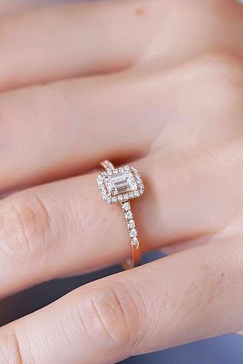 Indian Engagement Ring, Timeless Bride, Ladies Rings, Pink Morganite Engagement Ring, Diamond Signet Ring, 2024 Year, Classic Wedding Rings, Classic Engagement, Trendy Ring