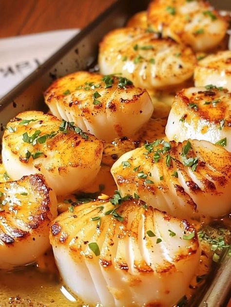 Paula deen lovers | Garlic Butter Baked Scallops 🍋 | Facebook Baked Garlic Butter Scallops Recipe, Garlic Butter Baked Scallops, Baked Stuffed Scallops Recipe, Garlic Butter Scallops Recipe, Scallop Recipes Baked, Shrimp And Scallop Recipes, Butter Scallops, Frozen Scallops, Baked Scallops