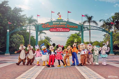 Disney Hong Kong, Tokyo Disney Sea, Hong Kong Disneyland, Disneyland California, Disneyland Park, Disney Resorts, Disney Princess Pictures, Tokyo Disneyland, Travel Packages