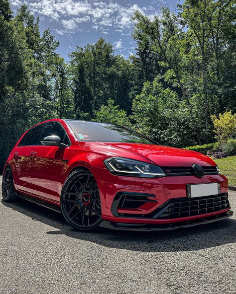 Golf 7 R Line, Vw Golf R Mk7, Polo Gt, Blacked Out Cars, Gti Car, Vw Pointer, Golf R Mk7, Vw Polo Gti, Vw R32