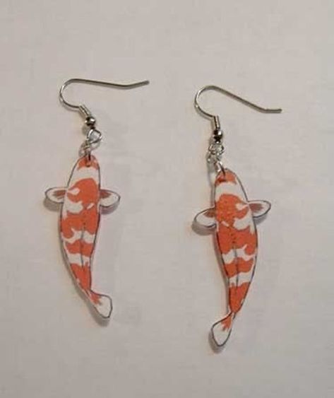 White Koi Fish, Diy Earrings Dangle, Shrinky Dink Earrings, Shrink Plastic Jewelry, Weird Jewelry, Fish Earrings, Quirky Earrings, Plastic Earrings, Funky Earrings