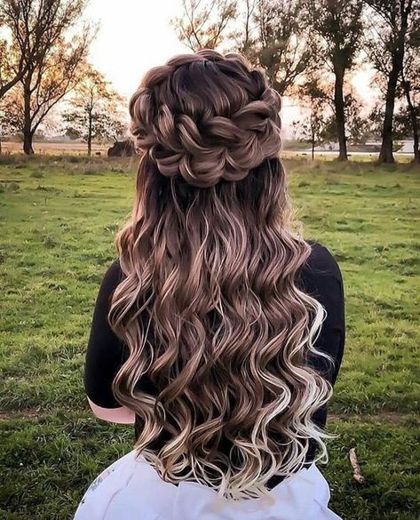 Top Easy Gorgeous Hairstyle Ideas For Long Hair | #hairstyles #hair #fashion #haircut #style Beautiful Braided Hair, Prom Hairstyles For Long Hair, Hair Stylies, Hot Hair Styles, Hairdo For Long Hair, Hair Stylist Life, Easy Hairstyles For Long Hair, Braids For Long Hair, Long Curly Hair