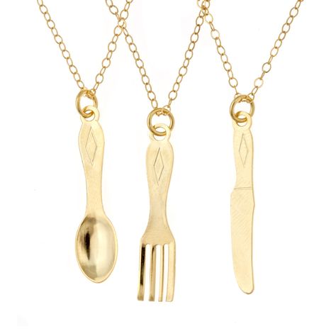 Utensil Trio Necklaces - perfect gift for a "foodie" Bride compliments of @EmilyEJewelry Matching Trio, Gold Knife, Trio Matching, Knife Necklace, Trio Necklace, Elizabeth Jewelry, Spoon Necklace, Ladies Who Lunch, Bff Necklaces