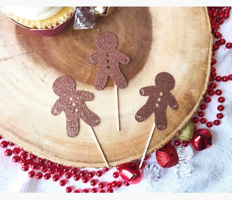 Gingerbread Gender Reveal, Christmas Gender Reveal, Cupcakes For Men, Christmas Cupcake Toppers, Gender Reveal Cupcakes, Gingerbread Cupcakes, Gingerbread Party, Girl Cupcakes, Gender Reveal Decorations