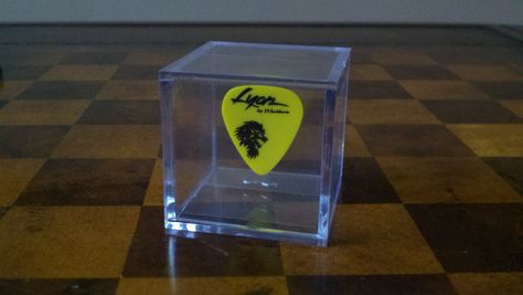 Electric Guitar Pick, Guitar Storage, Collectible Display, Cheap Guitars, Best Acoustic Guitar, Box Guitar, Guitar Solo, Guitar Stuff, Guitar Accessories