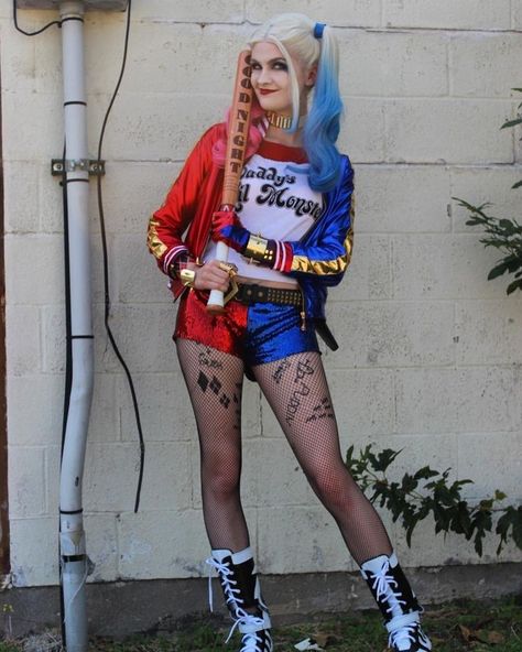 Halloween Aesthetic Outfits, Egirl Makeup Looks, Harley Quinn Costume Diy, Harley Quinn Kostüm, Harley Quinn Disfraz, Girl Halloween Makeup, Harley Quinn Halloween Costume, Harley Quinn Halloween, Classy Halloween Costumes