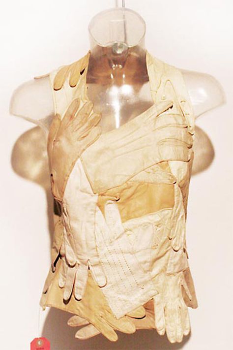 Maison Margiela Deconstruction, Upcycling Fashion, Recycled Fashion, Upcycled Fashion, Recycle Clothes, Textiles Fashion, Martin Margiela, Mode Inspo, Eco Fashion