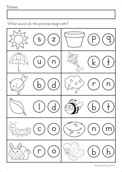 Spring Math Kindergarten, Kindergarten Spring, Language Arts Worksheets, Beginning Sounds Worksheets, Spring Kindergarten, Kindergarten Letters, Kindergarten Language Arts, Spring Math, Literacy Worksheets