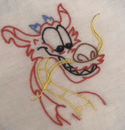 Simple Disney Embroidery, Disney Embroidery Patterns Free, Ideas De Bordado Aesthetic, Mulan Embroidery, Disney Embroidery Patterns, Dragon Embroidery Pattern, Diy Easy Embroidery, Mulan Dragon, Embroidery Disney