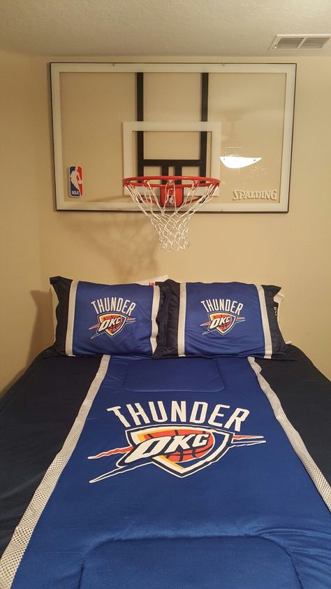 Basketball backboard headboard Boys Basketball Bedroom, Basketball Themed Bedroom, Basketball Theme Room, Basketball Room Decor, Basketball Bedroom, Farmhouse Style Bedroom Decor, Modern Farmhouse Style Bedroom, Basketball Room, Sport Bedroom