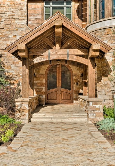 Entry Designs, Rustic Design Style, Rustic Entry, House Pictures, Rustic Exterior, Entry Design, Luxury Modern Homes, Front Porch Design, Luxury Lodge