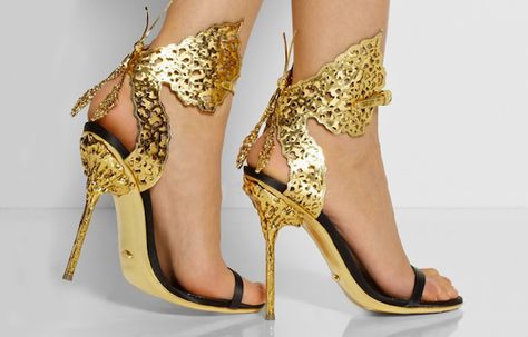 Sergio Rossi Gold Filigree Butterfly Luxuriously Laser-Cut Leather Satin Sandals Italy's premier shoe designers are often over looked by US fashion editors Sepatu Pump, Hak Tinggi, Butterfly Heels, Butterfly Sandals, Sergio Rossi Shoes, High Heeled Sandals, Gold Shoes, Stiletto Sandals, Fabulous Shoes