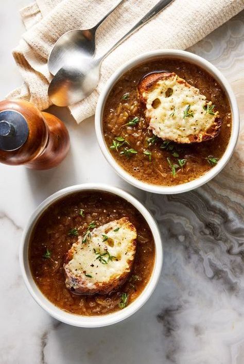 Slow Cooker Caramelized Onions, Classic French Onion Soup, Steak And Lobster, French Onion Soup Recipe, Onion Soup Recipes, Recipetin Eats, Recipe 30, French Onion Soup, French Onion