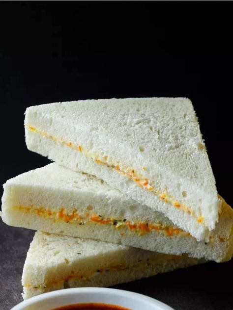 Sandwich For Breakfast, Coleslaw Sandwich, Cold Sandwich Recipes, Sandwich Recipes Indian, Cold Sandwiches, Party Sandwiches, Cold Lunches, Vegetarian Snacks Recipes, A Healthy Breakfast