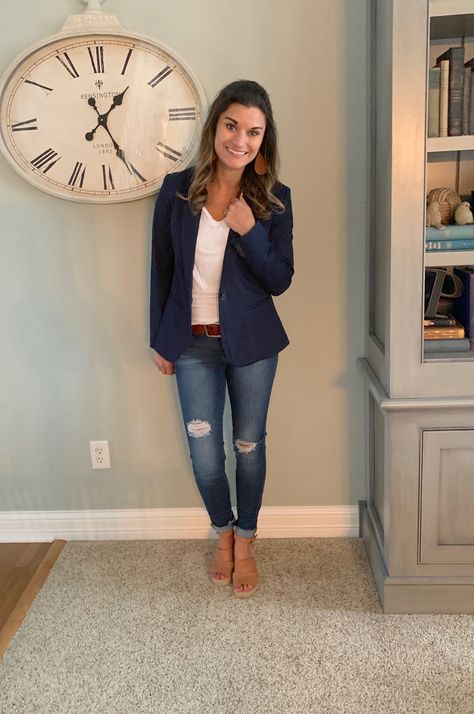 One Navy Blazer, Ten Ways – Just Posted Outfits With Blue Bag, Navy Blue Blazer Outfit Women, Blazer Jeans Outfit Women, Navy Blazer Outfit Women, Navy Jacket Outfit, Navy Blazer Outfit, Blue Blazer Outfits For Women, Navy Blue Blazer Women, Navy Blue Blazer Outfit