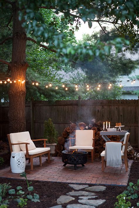 Backyard Ideas For Small Yards, Mismatched Chairs, Privacy Screen Outdoor, Backyard Lighting, Backyard Inspiration, Backyard Retreat, Small Yard, Rustic Outdoor, Backyard Makeover