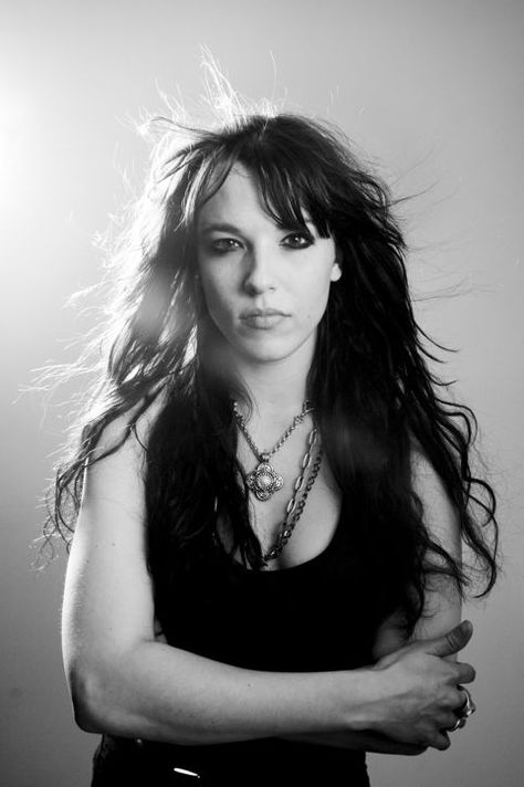 Lzzy Hale, lead singer of Halestorm, just-announced #Grammy nominee, & widely considered to be one of the most promising new faces in rock music. #halestorm #lzzyhale #blackandwhite #music Izzy Hale, Lizzy Hale, Black Stone Cherry, Modern Rock, Lzzy Hale, Heavy Metal Girl, Wicked Ways, Women Of Rock, Halestorm