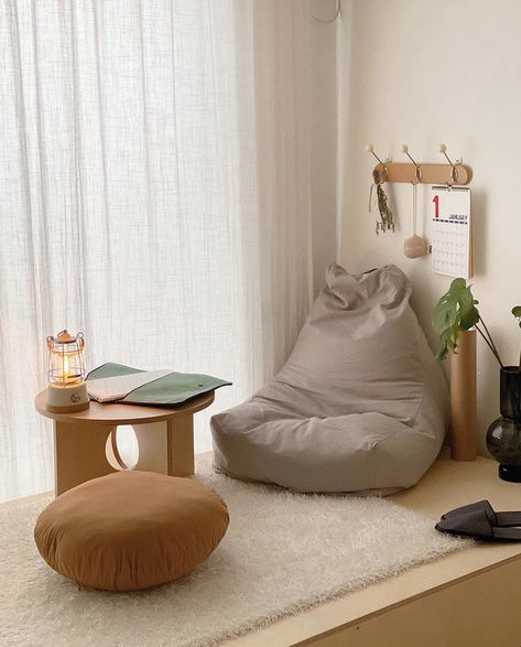 Muji Bean Bag, Living Room Decor Without Sofa, Bedroom With Bean Bag, Floor Cushions Bedroom, Bean Bag In Bedroom, Beanbag Living Room, Muji Room, Living Room Without Sofa, Living Room Bean Bag