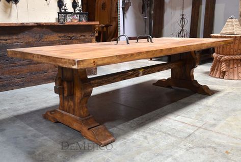 Old Wood Mesa Hacienda, Spanish Style Dining Table - Demejico Farm Table Dining Room, Tuscan Dining Room, Spanish Dining Room, Rustic Round Table, Hacienda Furniture, Tuscan Dining Rooms, Spanish Style Furniture, Rustic Tables, Spanish Furniture