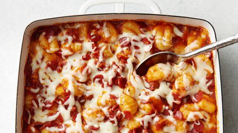 Childhood Dinners, Pizza Gnocchi, Gnocchi Casserole, Pantry Dinner, Barbacoa Recipe, How To Cook Gnocchi, Cauliflowers, Pizza Casserole, Salsa Chicken