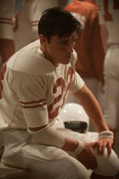 High School Football Player, Finn Wittrock, Fantasy League, American High School, The Pretty Reckless, American Football Players, Red Zone, High School Football, Football Boys