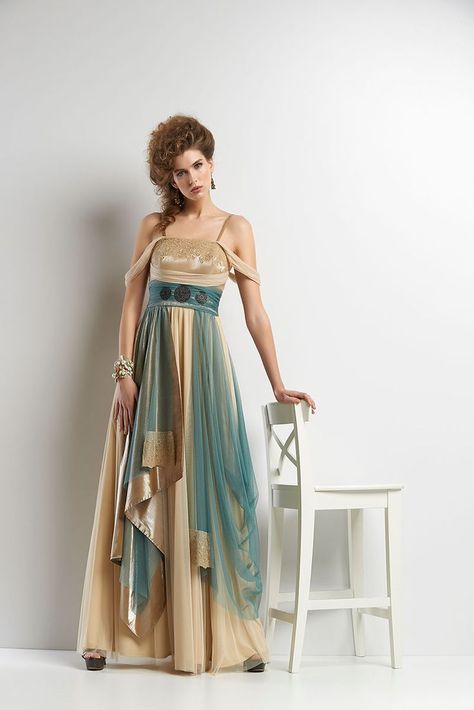 Evening dress (Grecian/Hellenistic) www.sharbet.com.tr Grecian Dress Ancient, Greek Goddess Short Dress, Modern Toga Dress, Grecian Neckline Dress, Ancient Greek Inspired Dress, Greek Dress Pattern, Greek Style Dress Goddesses, Grecian Dress Goddesses, Grecian Outfit